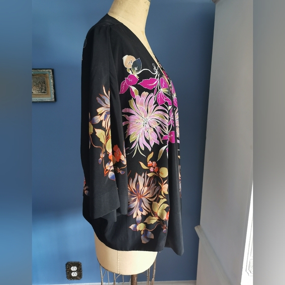 Floral kimono - Picture 3 of 4